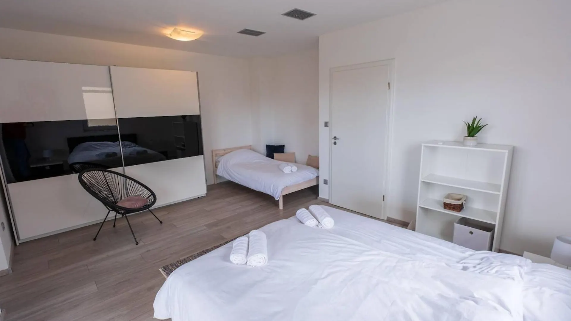 Ferienhaus Charming Three Bedroom House Turanj